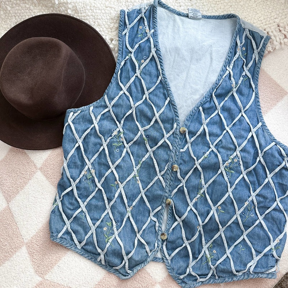 Vintage Cascade Blues 2x Denim Vest embroidered floral crisscross detail